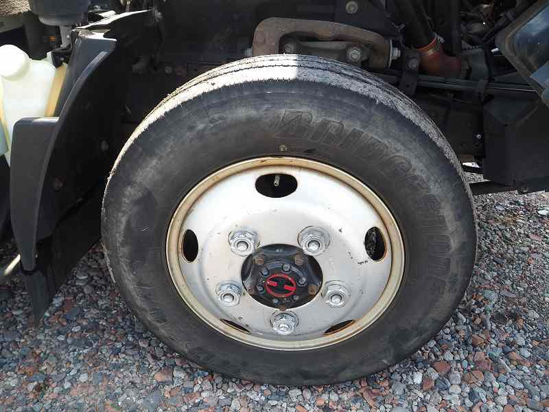 いすゞエルフ4WD標準ショート10尺平ボディ垂直パワーゲート|中古トラックの販売・買取・査定のアイナビ