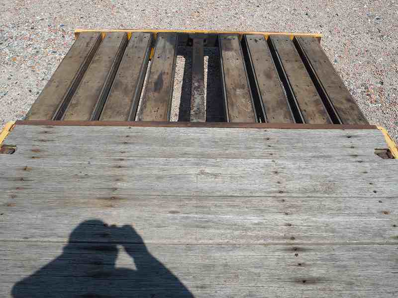 ギガ4軸低床リターダリーフサスセルフ自動あゆみウインチ|中古トラックの販売・買取・査定のアイナビ