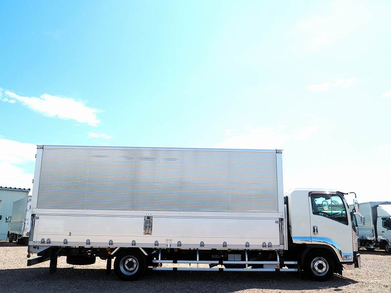 いすゞフォワード6200ワイドエアサスベッド付アルミウイング|中古トラックの販売・買取・査定のアイナビ