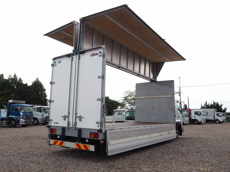 いすゞフォワード6200ワイドエアサスベッド付アルミウイング|中古トラックの販売・買取・査定のアイナビ