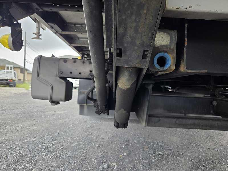 キャンターEX6.2mボディウイング格納パワーゲートラジコン付|中古トラックの販売・買取・査定のアイナビ