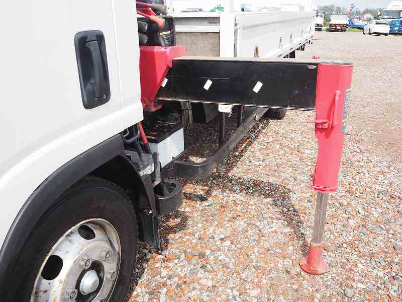 アトラス4段クレーンリアジャッキラジコンワイド超ロング|中古トラックの販売・買取・査定のアイナビ