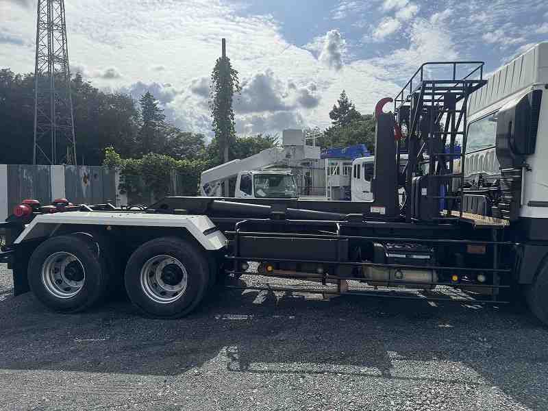 Sグレハイルーフ2デフ極東製アームロールツインホイスト|中古トラックの販売・買取・査定のアイナビ