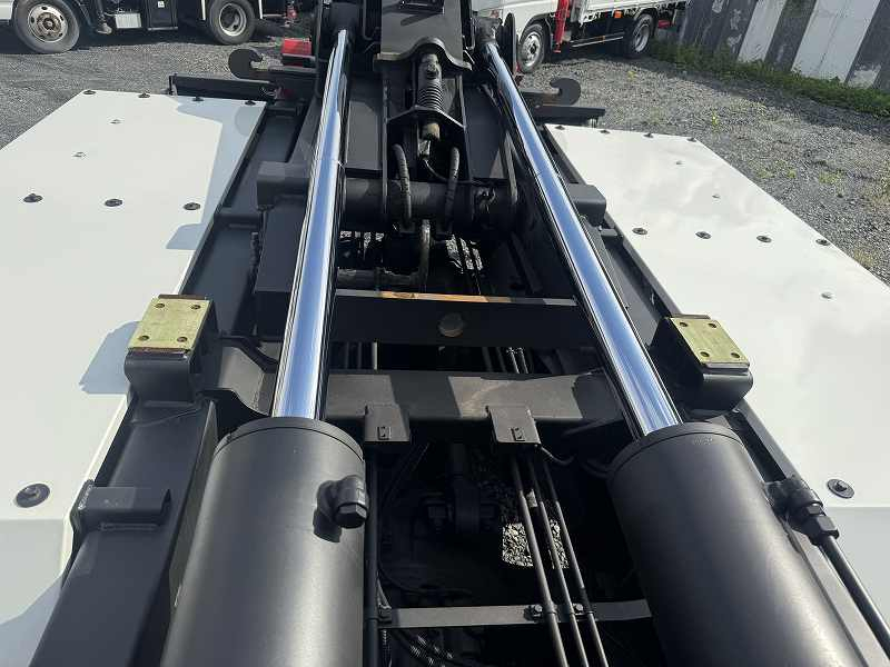 Sグレハイルーフ2デフ極東製アームロールツインホイスト|中古トラックの販売・買取・査定のアイナビ