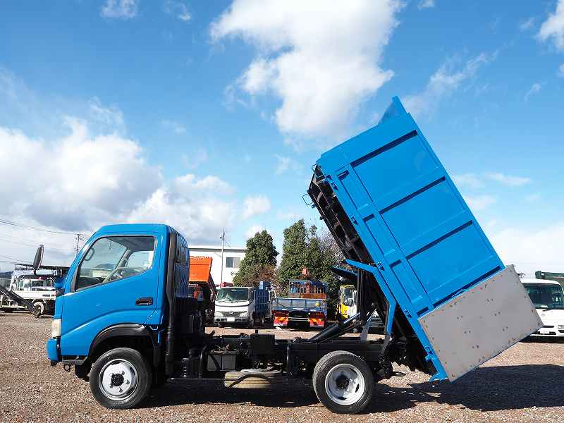 トヨタダイナ4WD高床Hi-Low切替深ダンプステンレス張り|中古トラックの販売・買取・査定のアイナビ