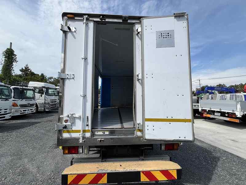 エルフワイドロング矢野特殊保冷バンオートフロア積載3.7t|中古トラックの販売・買取・査定のアイナビ