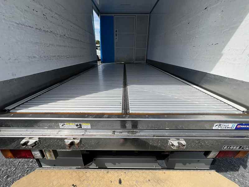 エルフワイドロング矢野特殊保冷バンオートフロア積載3.7t|中古トラックの販売・買取・査定のアイナビ