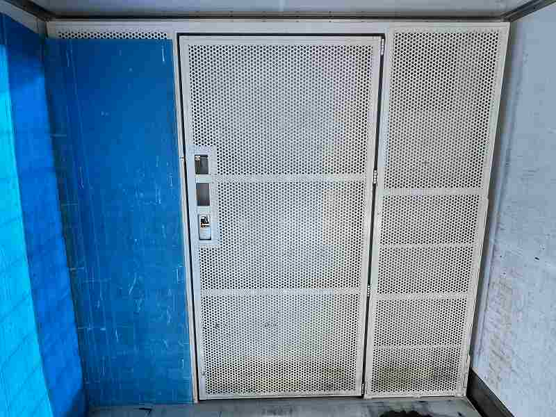 エルフワイドロング矢野特殊保冷バンオートフロア積載3.7t|中古トラックの販売・買取・査定のアイナビ