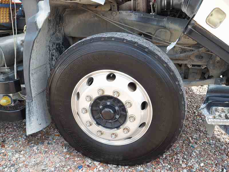 ギガ2デフカヤバ生コンミキサー8.7立米電動スランプガード|中古トラックの販売・買取・査定のアイナビ