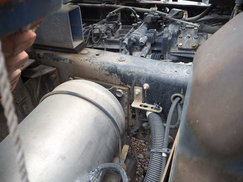 ギガ2デフカヤバ生コンミキサー8.7立米電動スランプガード|中古トラックの販売・買取・査定のアイナビ