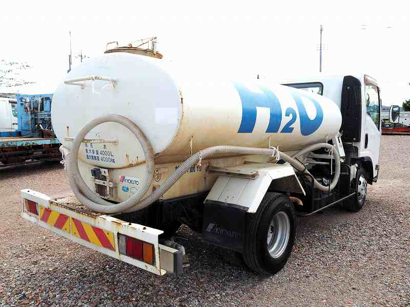 いすゞエルフ極東PTO式散水車前後散水4KLワイド幅積載4t|中古トラックの販売・買取・査定のアイナビ