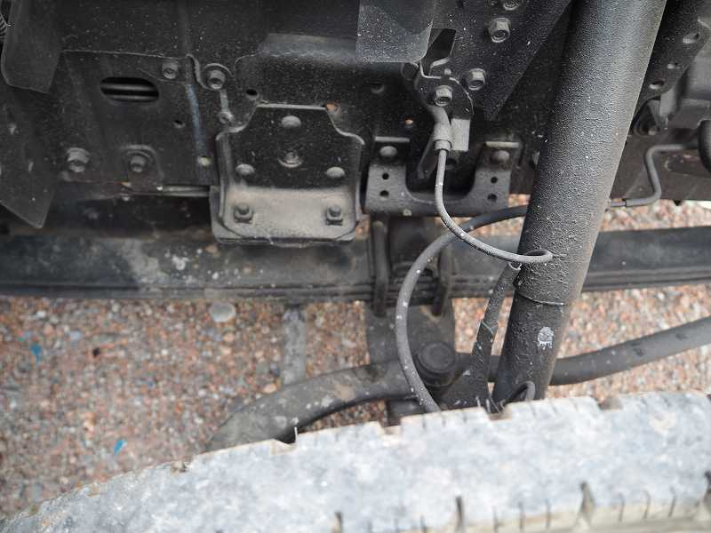 いすゞエルフ極東PTO式散水車前後散水4KLワイド幅積載4t|中古トラックの販売・買取・査定のアイナビ