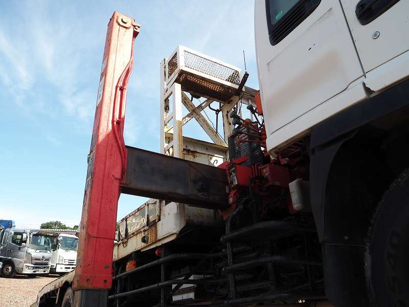 フォワード増t4段セルフクレーン自動歩みウインチラジコン|中古トラックの販売・買取・査定のアイナビ