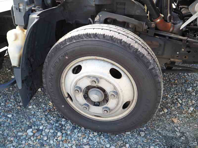 いすゞエルフ標準ショート10尺アルミバン垂直式パワーゲート|中古トラックの販売・買取・査定のアイナビ