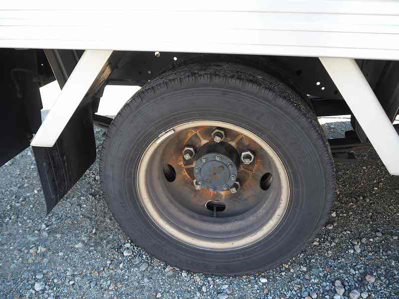 いすゞエルフ標準ショート10尺アルミバン垂直式パワーゲート|中古トラックの販売・買取・査定のアイナビ