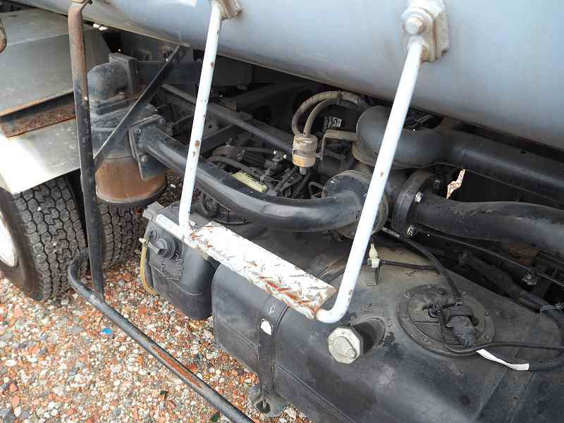 キャンターモリタ製3KLバキュームカー脱臭器電動リール|中古トラックの販売・買取・査定のアイナビ