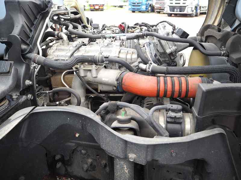 キャンターモリタ製3KLバキュームカー脱臭器電動リール|中古トラックの販売・買取・査定のアイナビ