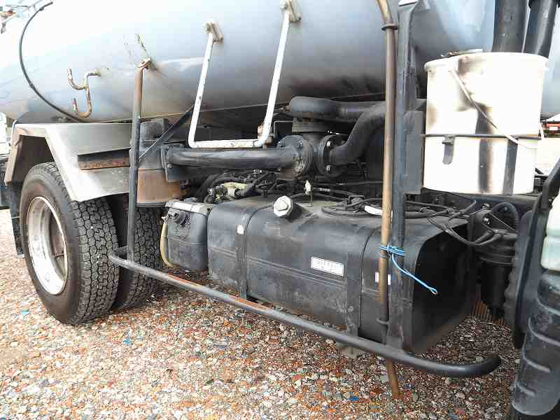 キャンターモリタ製3KLバキュームカー脱臭器電動リール|中古トラックの販売・買取・査定のアイナビ