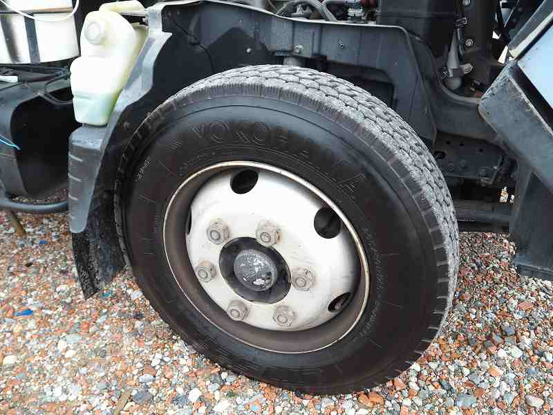 キャンターモリタ製3KLバキュームカー脱臭器電動リール|中古トラックの販売・買取・査定のアイナビ