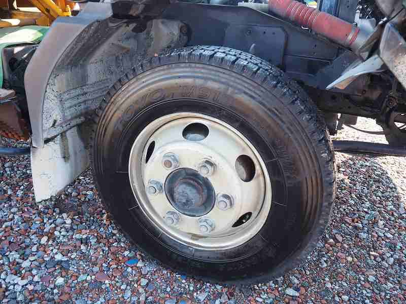 フォワード新明和製ミキサー車3.2立米電動スランプガード|中古トラックの販売・買取・査定のアイナビ