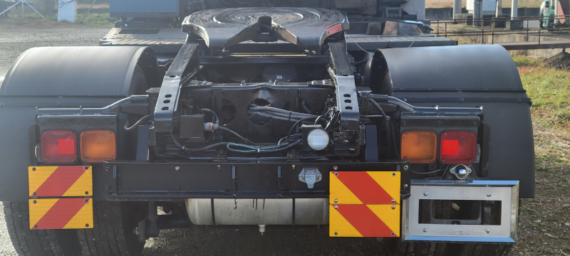 ハイルーフトラクタ|中古トラックの販売・買取・査定のアイナビ