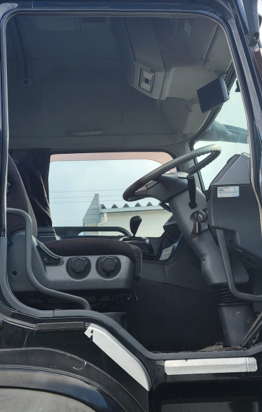 ハイルーフトラクタ|中古トラックの販売・買取・査定のアイナビ