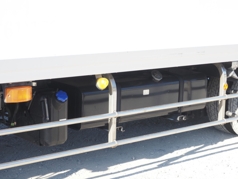 いすゞ 冷凍バン フォワード|中古トラックの販売・買取・査定のアイナビ