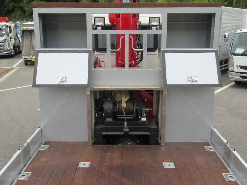 4軸低床 ユニック 4段 ウィンチ ヤハタⅬ865 後輪エアサス|中古トラックの販売・買取・査定のアイナビ