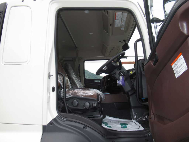 4軸低床 ユニック 4段 ウィンチ ヤハタⅬ865 後輪エアサス|中古トラックの販売・買取・査定のアイナビ