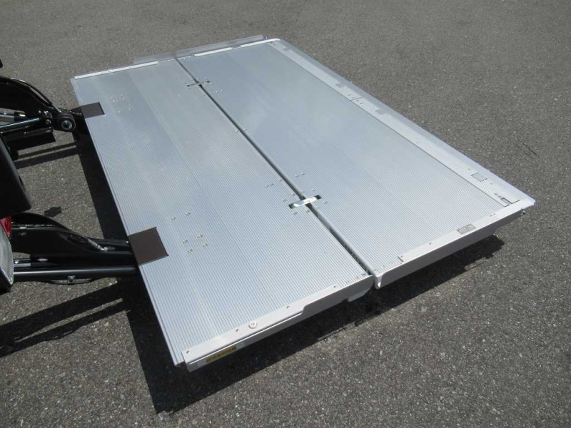 格納P/G Ⅼ6120 ワイド スタンバイ フルハーフ 菱重 低温|中古トラックの販売・買取・査定のアイナビ