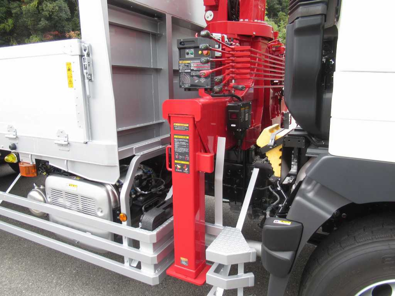 未使用 3軸高床 2デフ 積載12.5t ユニック4段 380PS 7速|中古トラックの販売・買取・査定のアイナビ