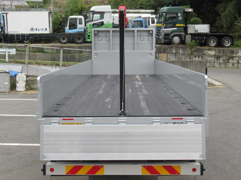 未使用 3軸高床 2デフ 積載12.5t ユニック4段 380PS 7速|中古トラックの販売・買取・査定のアイナビ