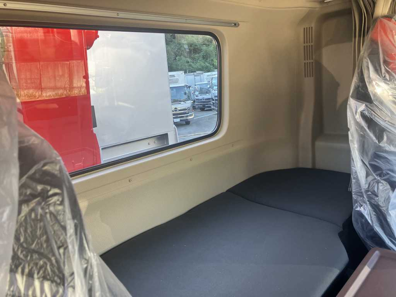 未使用 3軸高床 2デフ 積載12.5t ユニック4段 380PS 7速|中古トラックの販売・買取・査定のアイナビ