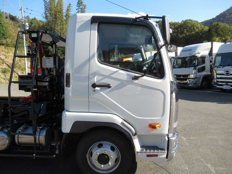 R7未使用極東製フックロールR/C付220PS6速ベッドレス|中古トラックの販売・買取・査定のアイナビ