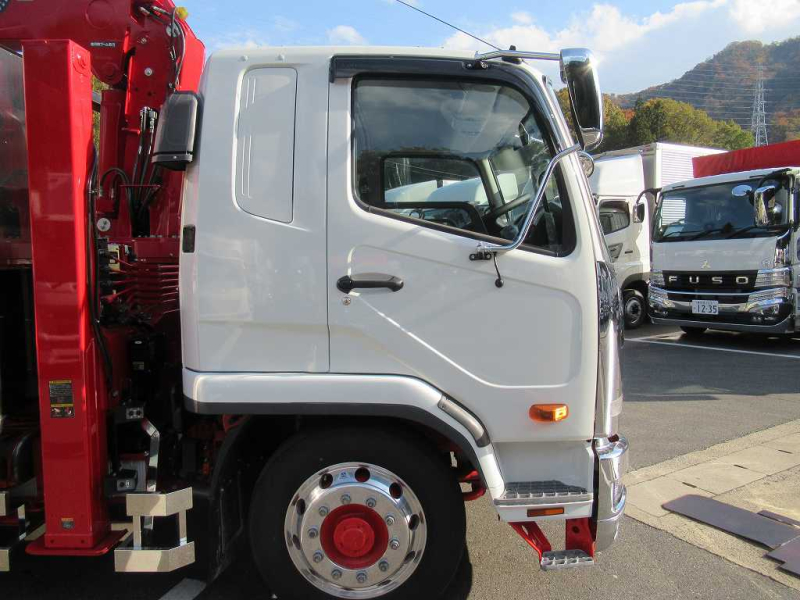 増トン 10tセルフクレーン ユニック4段 ステンレスボデー|中古トラックの販売・買取・査定のアイナビ