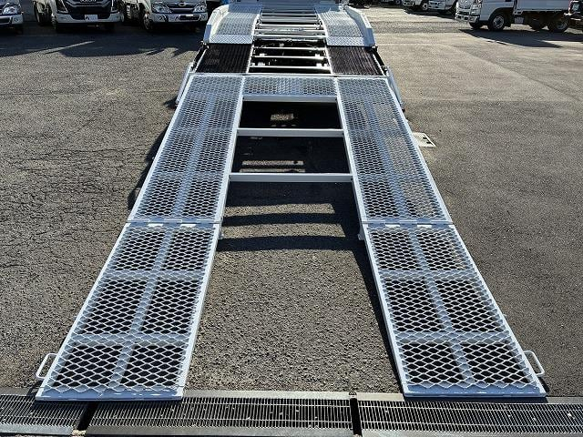 いすゞ 特殊車両|中古トラックの販売・買取・査定のアイナビ