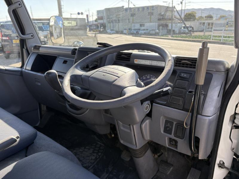 H19キャンター 2t 高床 簡易クレーン付|中古トラックの販売・買取・査定のアイナビ