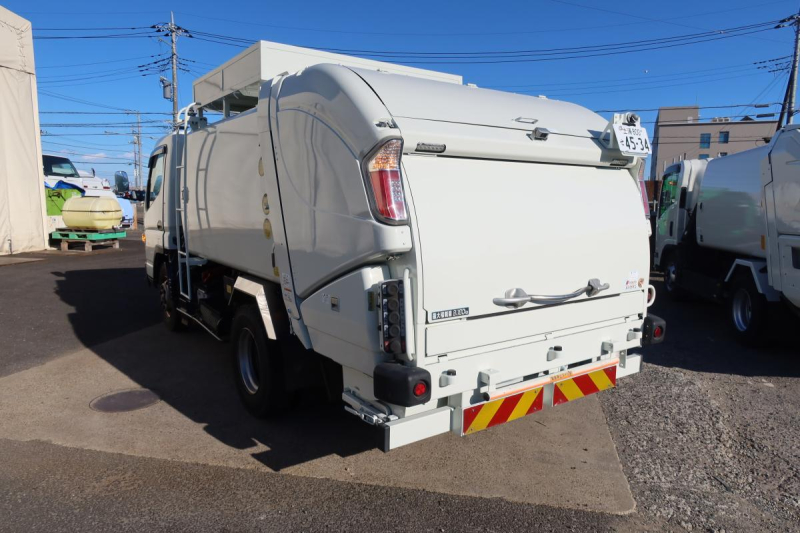 ワイド幅 巻き込みパッカー車 極東製6.2立米 積載3100kg|中古トラックの販売・買取・査定のアイナビ