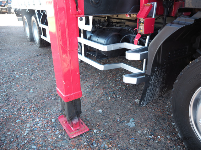 いすゞフォワード増々トン4段セルフクレーン|中古トラックの販売・買取・査定のアイナビ