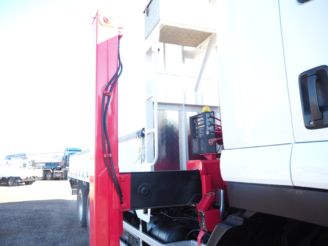 いすゞフォワード増々トン4段セルフクレーン|中古トラックの販売・買取・査定のアイナビ