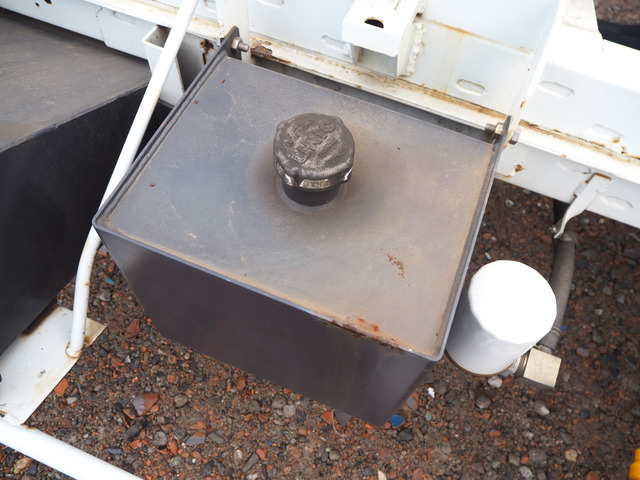 メルセデス・ベンツトランスポーターセーフティーローダー|中古トラックの販売・買取・査定のアイナビ