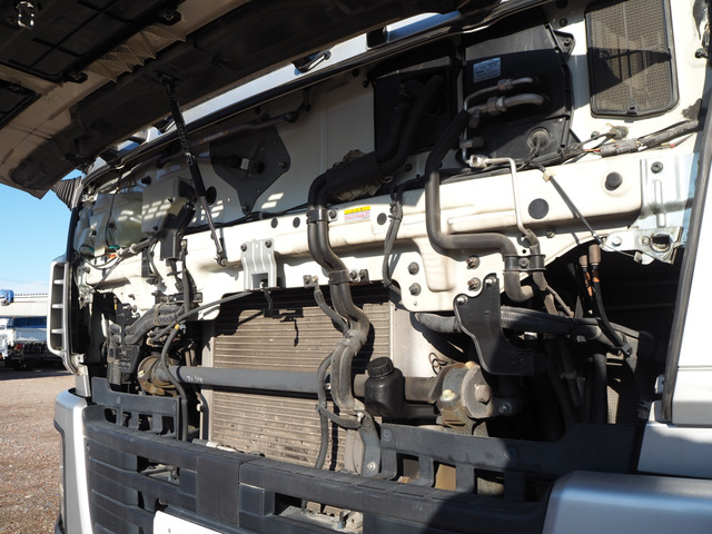 いすゞギガミキサー車2デフ新明和スランプガード|中古トラックの販売・買取・査定のアイナビ