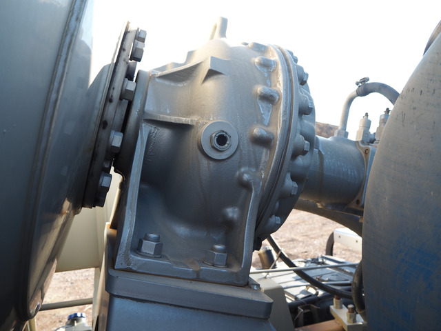 いすゞギガミキサー車2デフ新明和スランプガード|中古トラックの販売・買取・査定のアイナビ