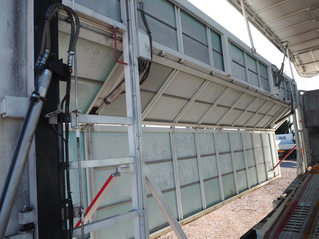 日野レンジャー車載車レクサス仕様キャリアカー|中古トラックの販売・買取・査定のアイナビ