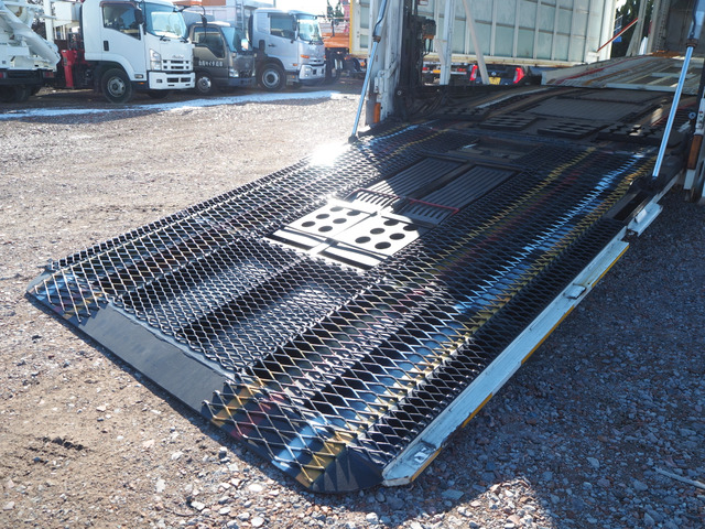 日野レンジャー車載車レクサス仕様キャリアカー|中古トラックの販売・買取・査定のアイナビ