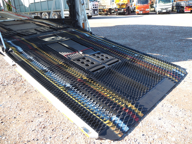 日野レンジャー車載車レクサス仕様キャリアカー|中古トラックの販売・買取・査定のアイナビ