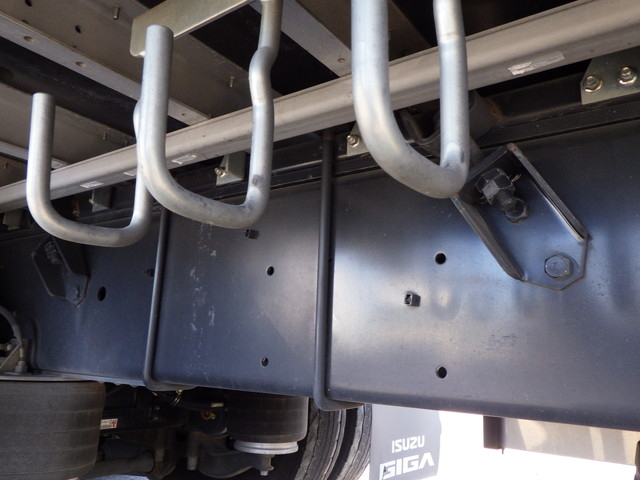 イスズ2PG-CYL77Cアルミウィング10t超燃タン300L+300L|中古トラックの販売・買取・査定のアイナビ