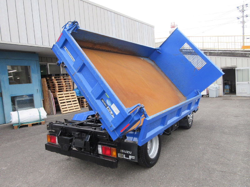 ★3050*1590*320★三転ダンプ★積載2.0t★走行少★|中古トラックの販売・買取・査定のアイナビ