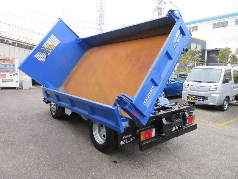 ★3050*1590*320★三転ダンプ★積載2.0t★走行少★|中古トラックの販売・買取・査定のアイナビ