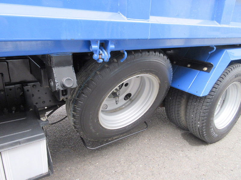 ★3050*1590*320★三転ダンプ★積載2.0t★走行少★|中古トラックの販売・買取・査定のアイナビ